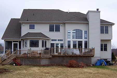 4,200 S.F. 4-Bedrooms Traditional/Contemporary Design 